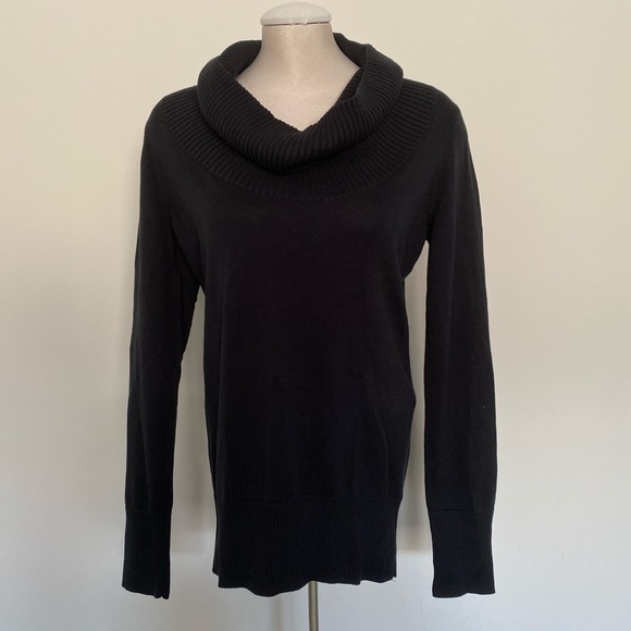 NEW Esprit turtleneck - Picture 1 of 4